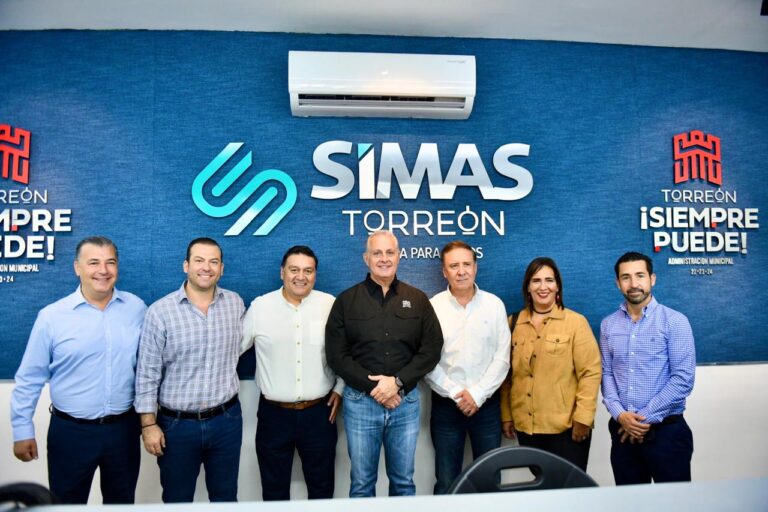 Román Cepeda inaugura sucursal del SIMAS en el norte de Torreón