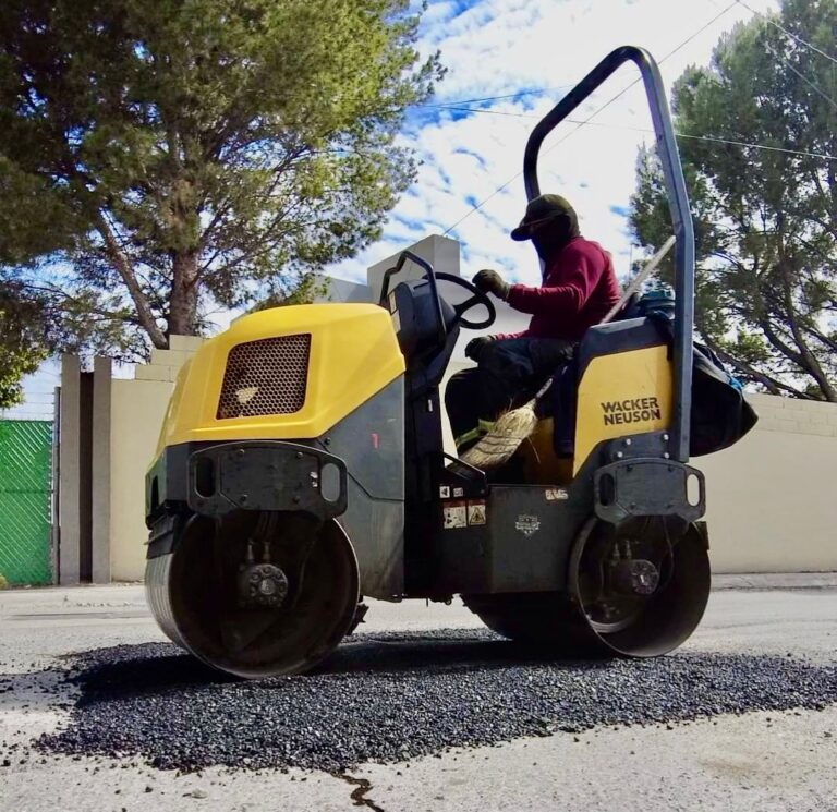 Siguen acciones de bacheo en Saltillo