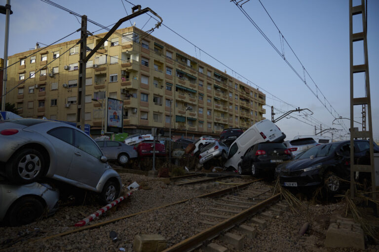 Ya suman más de 158 muertos por las inundaciones en España