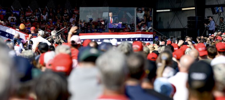 Pese a amenazas de Trump, Stellantis acelera la construcción de su nueva planta en Saltillo