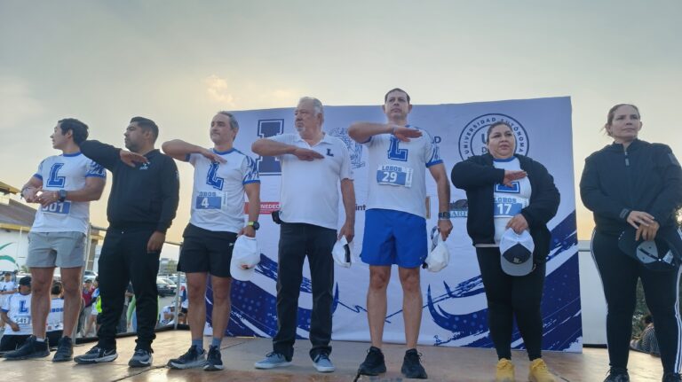 Participan universitarios en la Carrera 10K Lobos de la UA de C