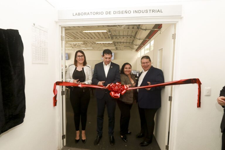 Inauguran en la Facultad de Sistemas Unidad Sureste de la UAdeC el Laboratorio de Diseño Industrial