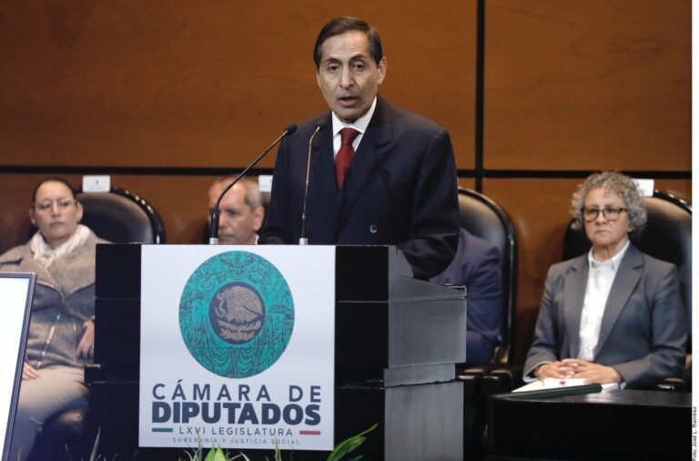 Presenta Hacienda presupuesto inferior al de 2024