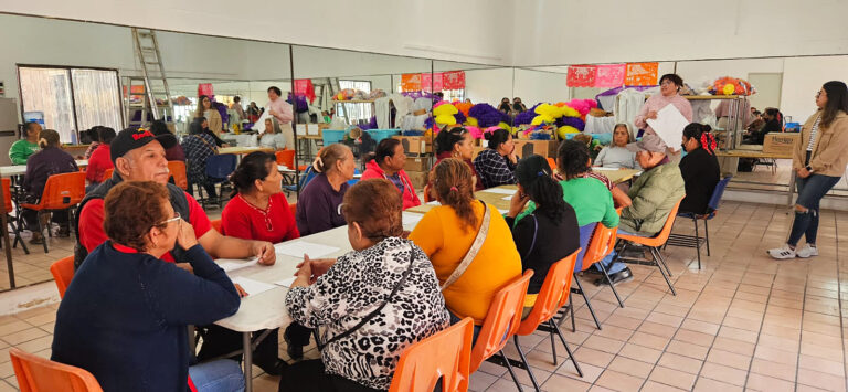 Promueve UA de C bienestar en adultos mayores con Taller de Gimnasia Cerebral