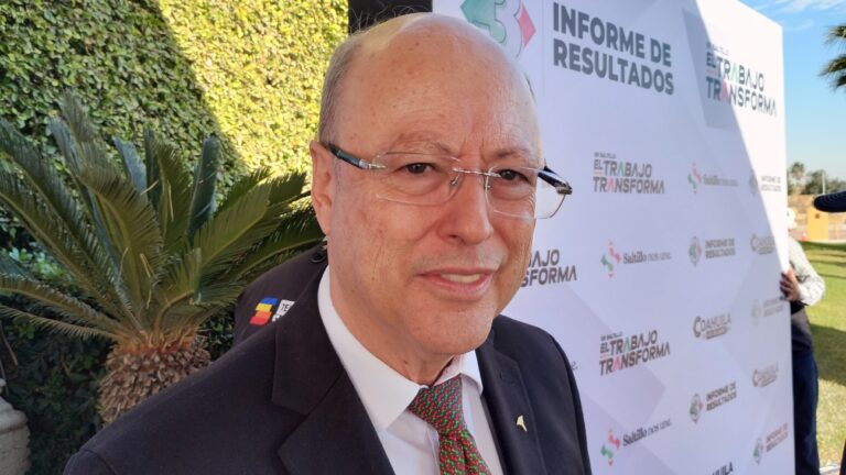 Recomiendan a saltillenses adoptar mascotas de Control Canino en vez de comprar