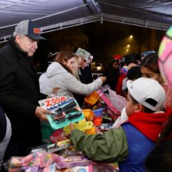 Disfrutan cientos de familias caravana navideña de la Comisaria de Seguridad3