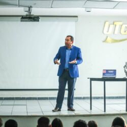 Presenta rector de la UTC modelo “Más Universidad” a líderes estudiantiles 6