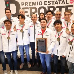 Sebastián Bazaldúa Rojas universitario de la UAdeC es Premio Estatal del Deporte por su Carrera Deportiva en el Flag Football2