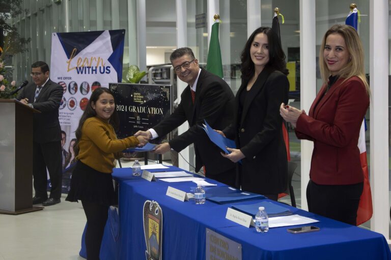 Concluyen niveles de inglés en el Centro de Idiomas Saltillo de la UA de C