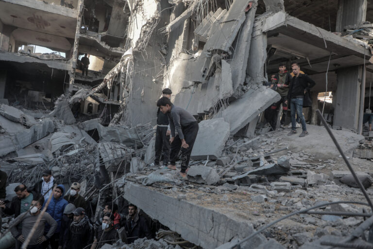 Human Rights Watch acusa a Israel de genocidio en Gaza
