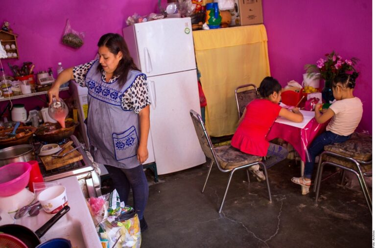 Labores domésticas y de cuidados, “muros excluyentes” para las mujeres