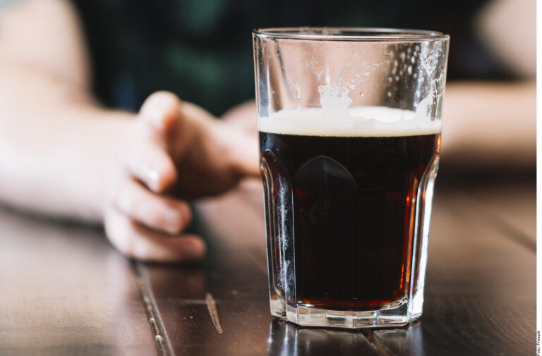 Alcohol y cáncer: esto debes saber