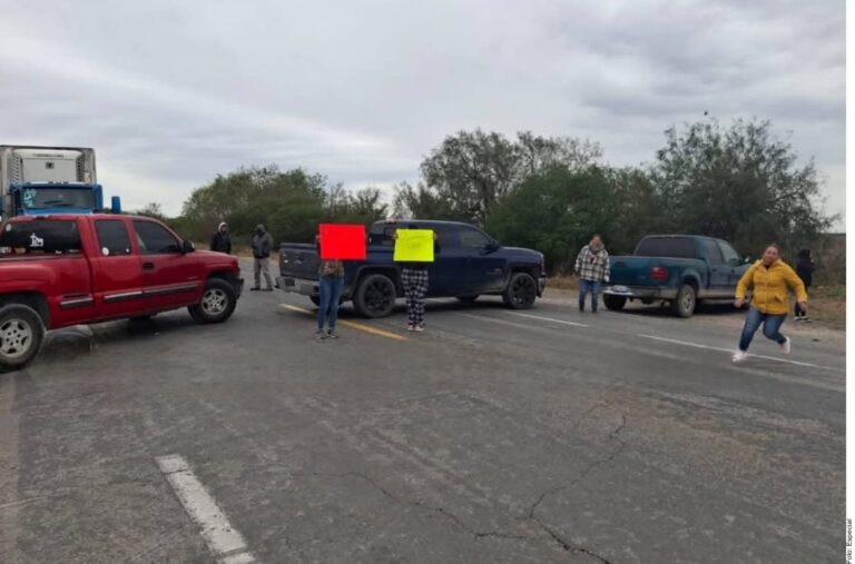 Bloquean vía en Tamaulipas por falta de luz y agua