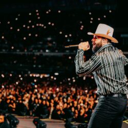 Carin León lanza la versión en vivo de “El Amor De Mi Herida”, desde el Estadio GNP Seguros de la CDMX1