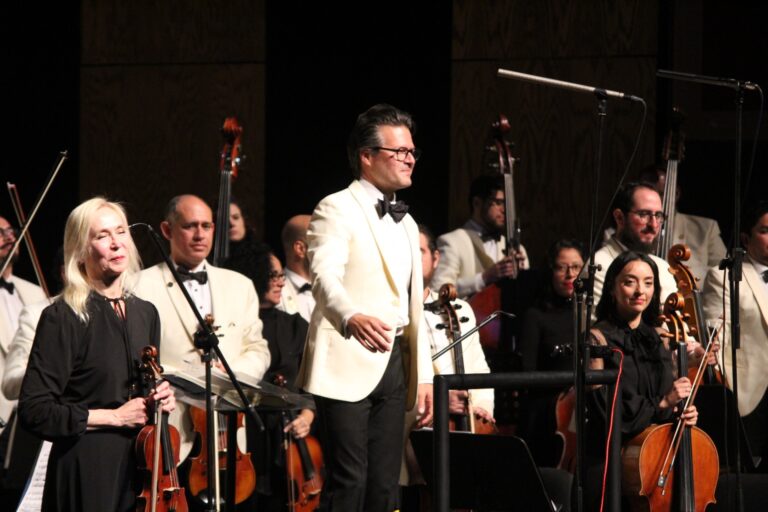 Deleita la Orquesta Filarmónica del Desierto con concierto en el Soler por sus décimo aniversario