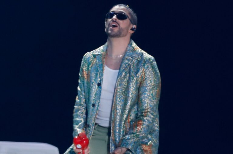Anuncia Bad Bunny residencia musical en Puerto Rico