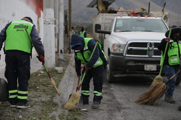 Lleva Javier Díaz brigadas de trabajo a Loma Linda