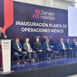 Manolo Jiménez y Tomás Gutiérrez Inauguran empresa Ziemann Holvrieka en Ramos Arizpe 11