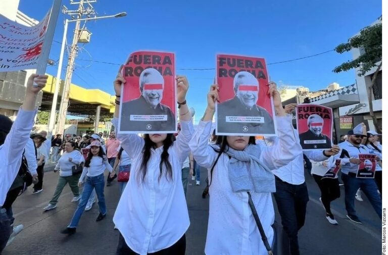 ¡Sacaremos a ese wey!: exigen renuncia de gobernador de Morena en Sinaloa   