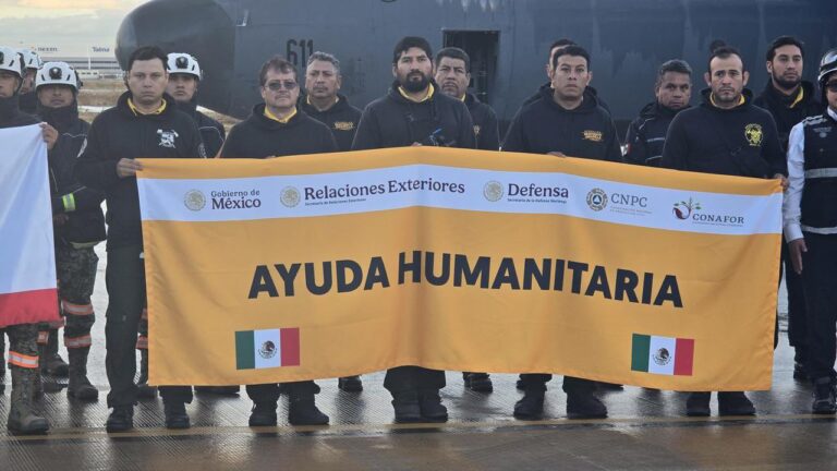 Parte equipo de apoyo mexicano para combatir incendios en LA