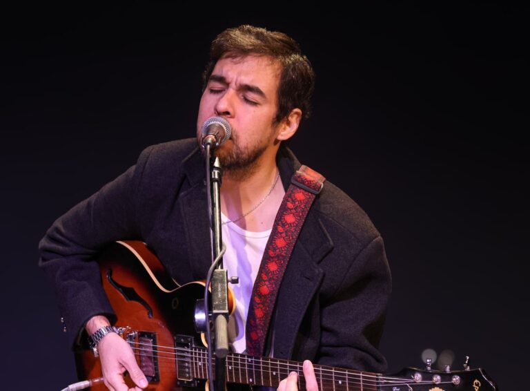 Paulino Monroy presentó en Saltillo su gira “One Man Band”