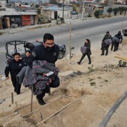 Reparte Policía Saltillo café en hospitales3