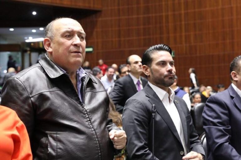 Estudiantes de universidades privadas deben ser incluidos en el programa “Jóvenes Escribiendo el Futuro”: Diputados del PRI