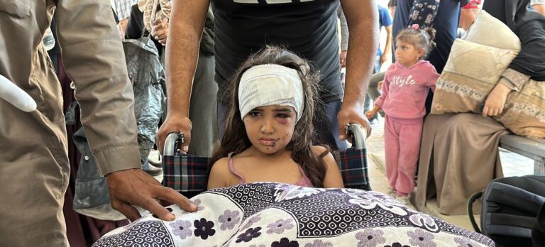 Gaza: Los ataques de Israel a los hospitales colapsan el sistema sanitario