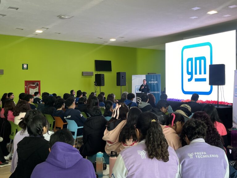 Robots, talento y creatividad: GM celebra 19 años de apoyo a FIRST Robotics