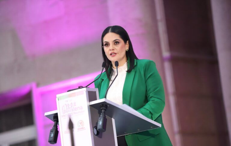 Presenta Luz Elena Morales su informe de resultados ante cientos de saltillenses