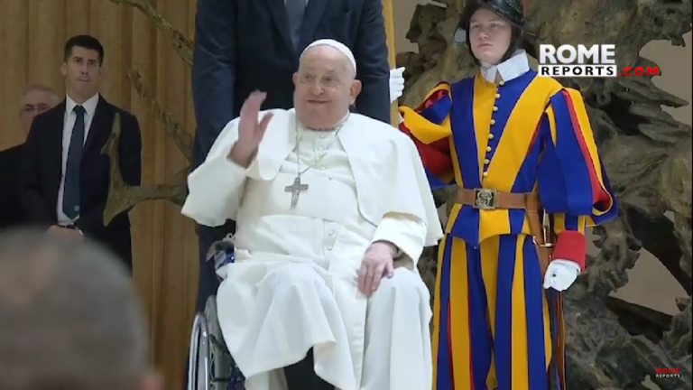 El Papa Francisco encomendó, de nueva cuenta, la lectura de la tradicional audiencia del miércoles por motivos de salud