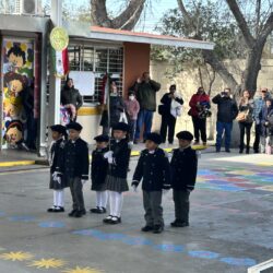 Celebran a la bandera de México en jardín de niños “Francisco Padilla González”1