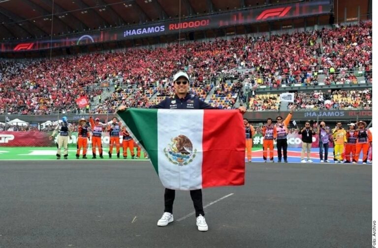 Checo Pérez tenía el peso de un país sobre sus hombros