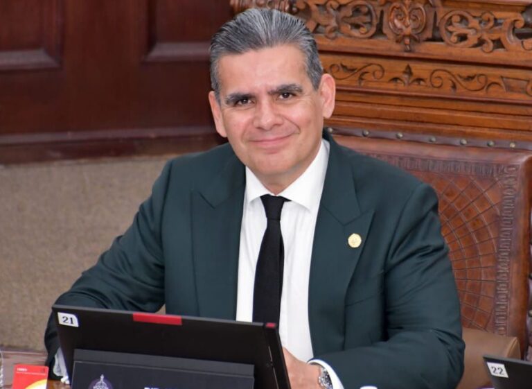 Mayor prevención de incendios en recicladoras, rellenos sanitarios y predios de Coahuila: Jorge Valdés