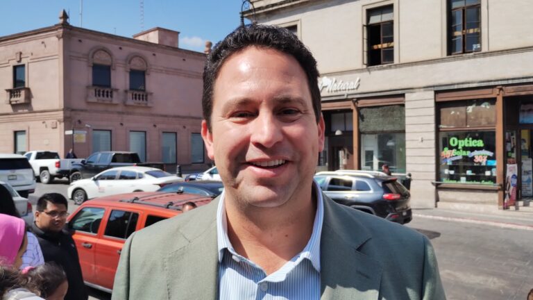 Promete alcalde castigo ejemplar a pirómanos que dejaron sin hogar a varias familias en Saltillo  