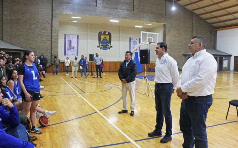 Continúan los “Diálogos que Inspiran” y el rector de la UA de C se reúne con la comunidad deportiva