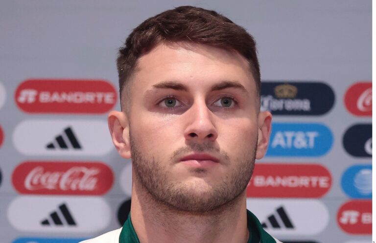 El Milan es como un traje a la medida para mí.- Santi Giménez