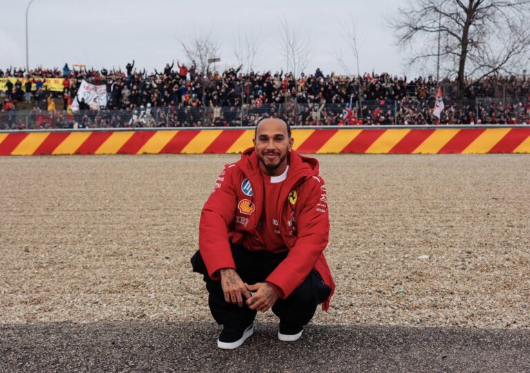 ‘Estoy donde se supone que debo estar’.- Lewis Hamilton