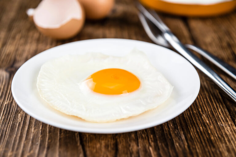Investigadores señalan que comer huevos regularmente favorece a la salud cardiaca