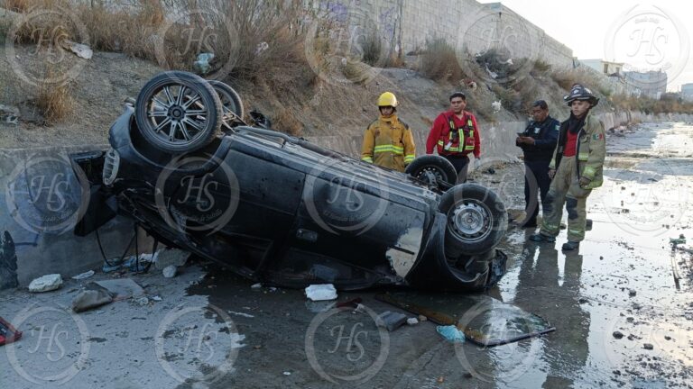Muere don Lorenzo tras perder el control de su camioneta y caer en arroyo en Ramos