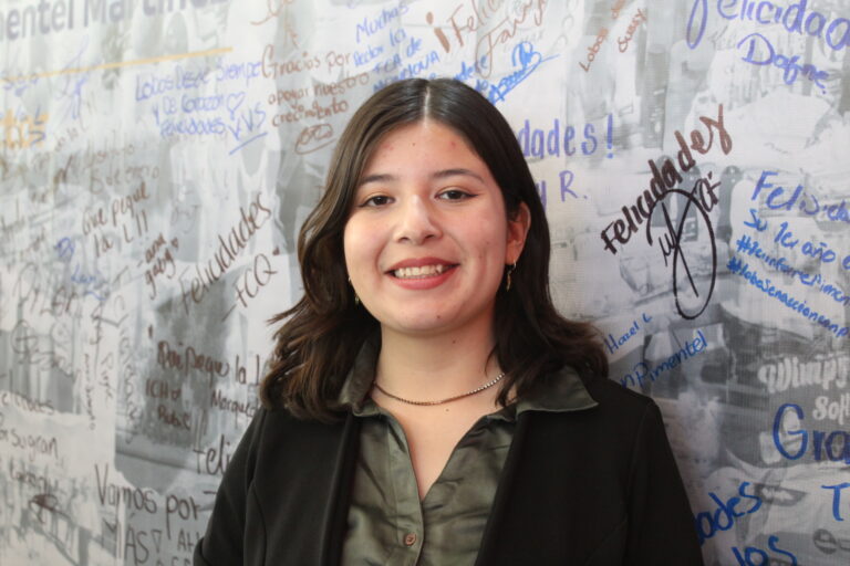 Respaldan estudiantes de la UA de C primer año de trabajo de rector Octavio Pimentel