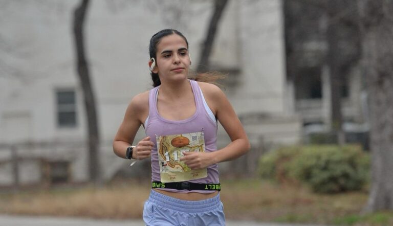 Atleta saltillense gana el 21 K “Run The Alamo” en San Antonio, Texas