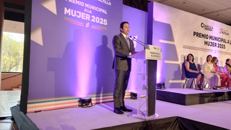 En Saltillo somos aliados de las mujeres: Javier Díaz 