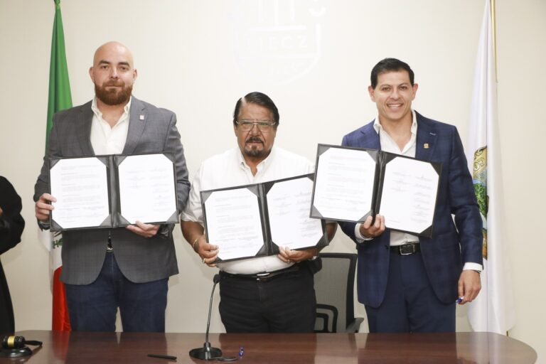 La UAdeC y el STUAC firman acuerdo de Revisión Salarial 2025