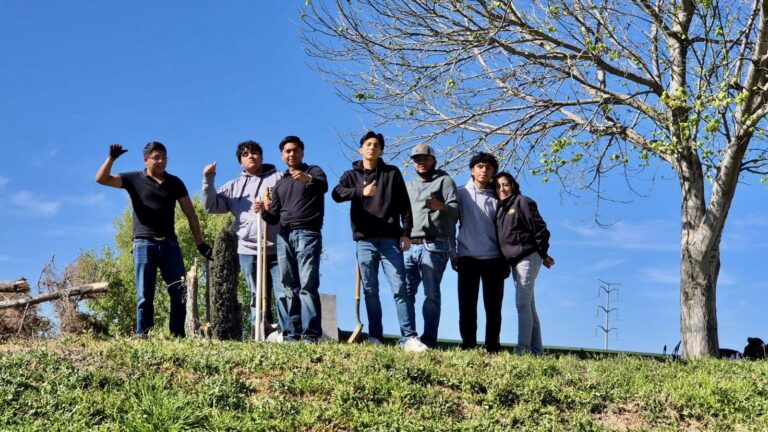 Alumnos de UTC protegen la flora y fauna en el plantel educativo con reforestación
