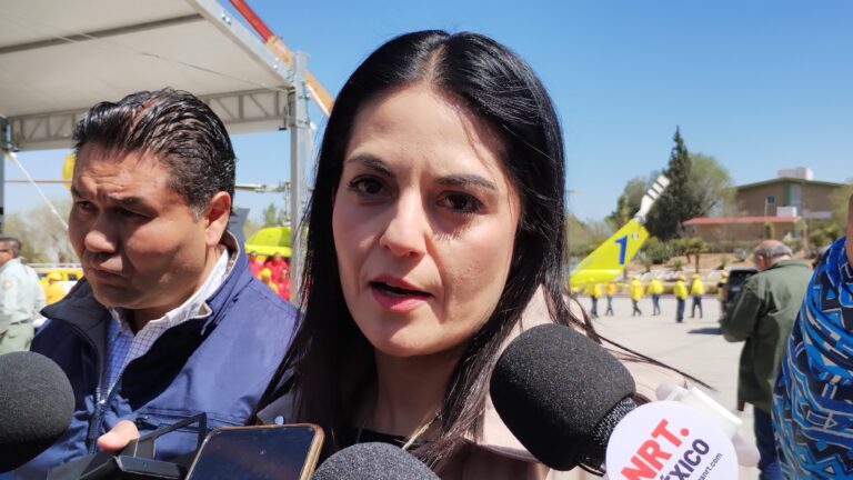 Continúa Congreso abierto al diálogo; reitera Luz Elena respeto a la libre manifestación