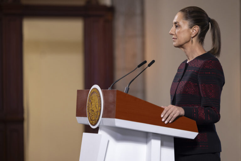 Ante aranceles, alista Gobierno plan con acereros