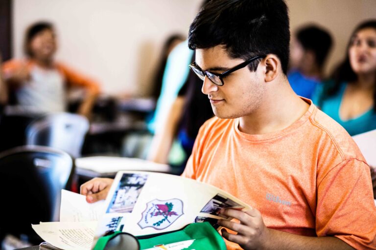 Lista UA de C para aplicar examen de admisión para aspirantes de bachillerato y licenciatura