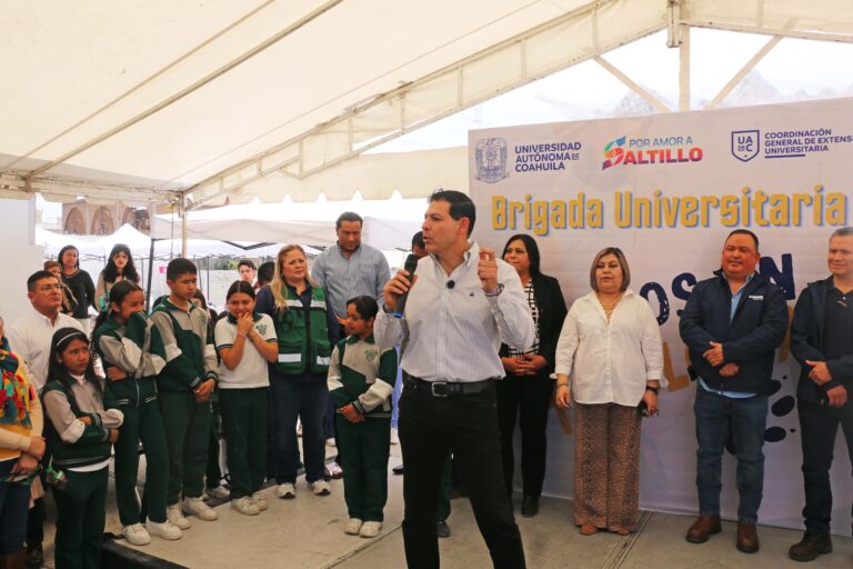 Lleva UA de C la brigada “Lobos en tu Colonia” al Centro Comunitario de la colonia Panteones