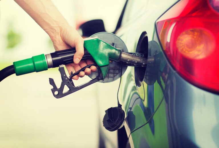 Reclaman en EU por tope a gasolina en México